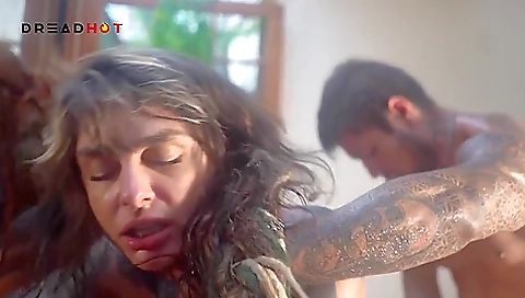 Couple Pounding Exciting In The Raunchy Tub Ends